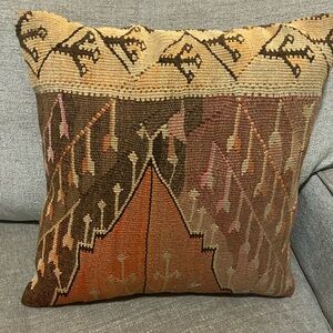 Kilim pillow 18x18